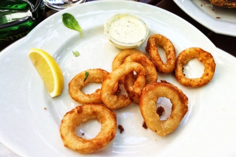 Calamari Fritti - gebratene Tintenfischringe | Rezept » gesund.co.at