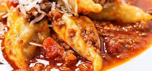 Culurgiones al ragu di manzo | Rezept